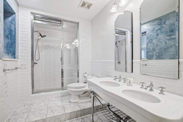 219 E 83rd St Apt 2, New York City, NY 10028