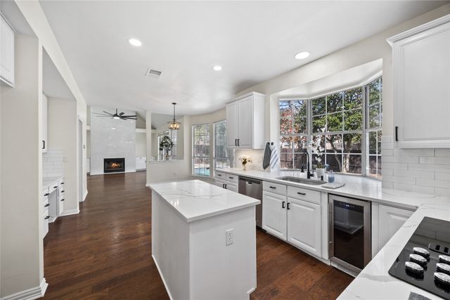 2504 Springhill Drive, Grapevine, TX 76051