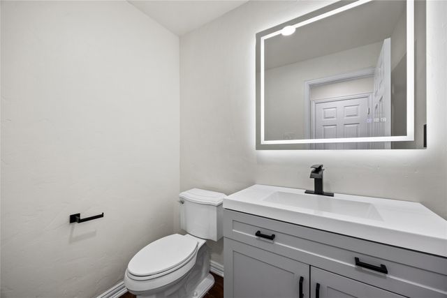 2504 Springhill Drive, Grapevine, TX 76051