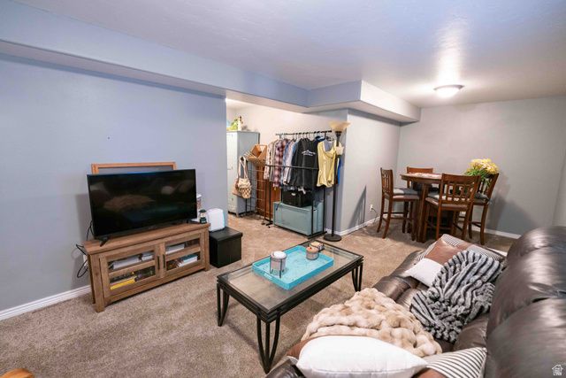 4926 W CALTON LN, South Jordan, UT 84009