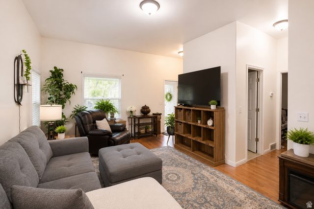 4926 W CALTON LN, South Jordan, UT 84009