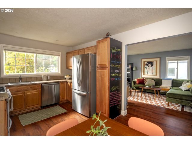 5935 Se TIBBETTS St, Portland, OR 97206