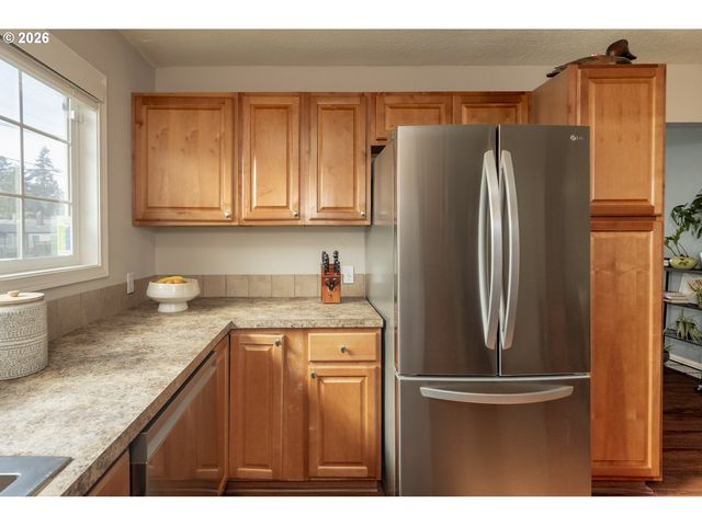 5935 Se TIBBETTS St, Portland, OR 97206