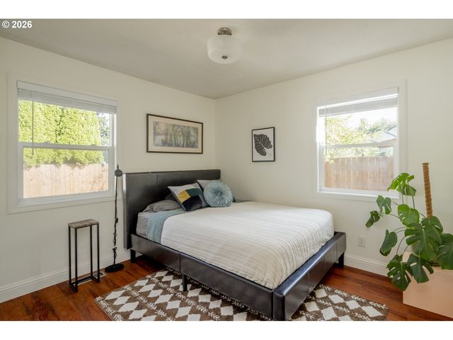 5935 Se TIBBETTS St, Portland, OR 97206