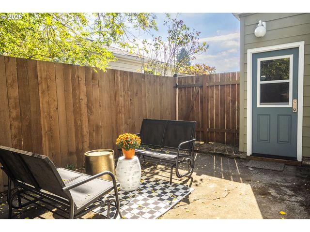 5935 Se TIBBETTS St, Portland, OR 97206