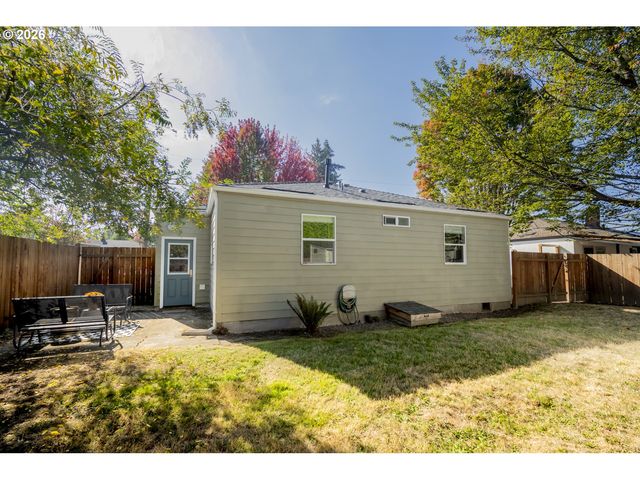 5935 Se TIBBETTS St, Portland, OR 97206