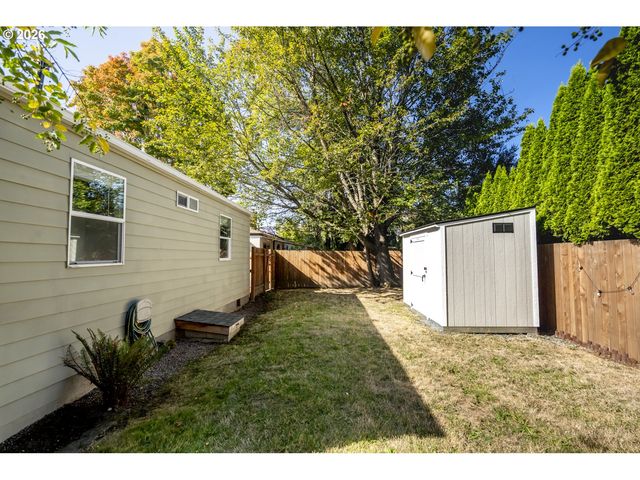 5935 Se TIBBETTS St, Portland, OR 97206