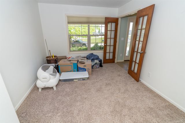 1514 Mackensie Circle, Winterset, IA 50273