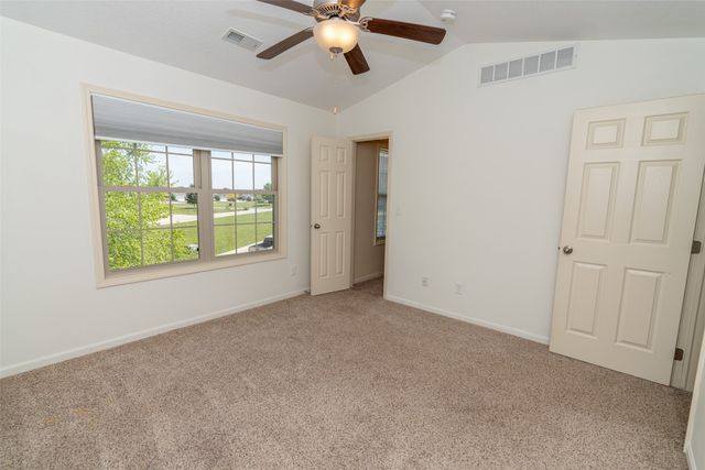 1514 Mackensie Circle, Winterset, IA 50273