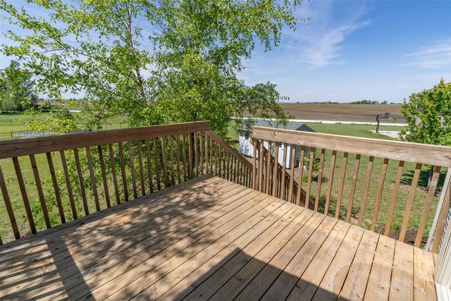 1514 Mackensie Circle, Winterset, IA 50273