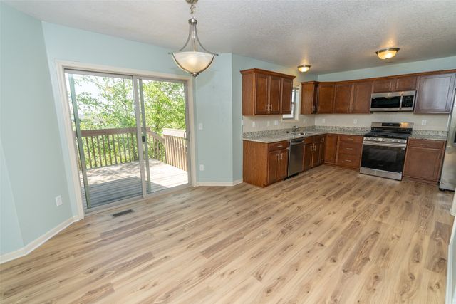 1514 Mackensie Circle, Winterset, IA 50273