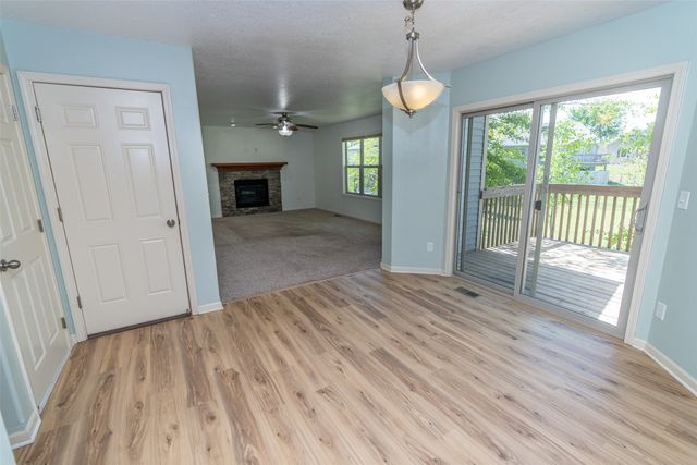 1514 Mackensie Circle, Winterset, IA 50273