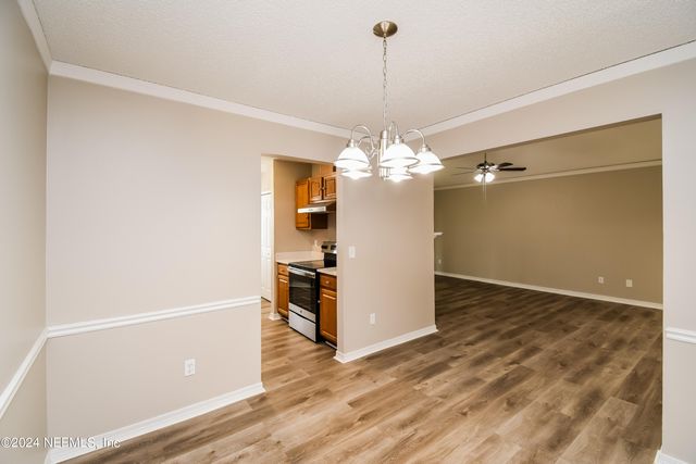 8054 LOCH LOMOND Lane, Jacksonville, FL 32244