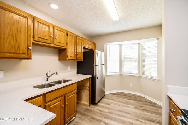 8054 LOCH LOMOND Lane, Jacksonville, FL 32244