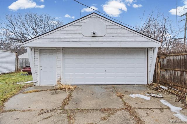 12582 Duchess Street, Detroit, MI 48224