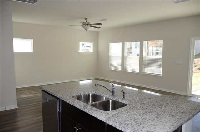 226 Wells Circle, Canton, GA 30114