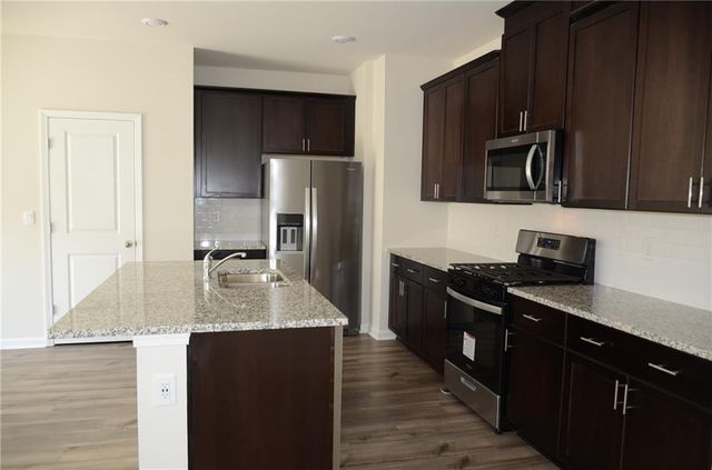 226 Wells Circle, Canton, GA 30114