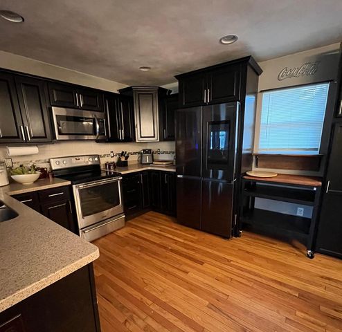 4733 W Oakwood Park Drive, Janesville, WI 53548