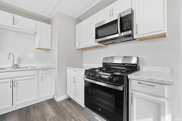 4320 SW Anthony Wayne Drive, Fort Wayne, IN 46806