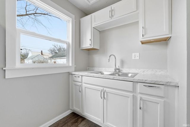 4320 SW Anthony Wayne Drive, Fort Wayne, IN 46806