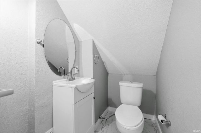 4320 SW Anthony Wayne Drive, Fort Wayne, IN 46806