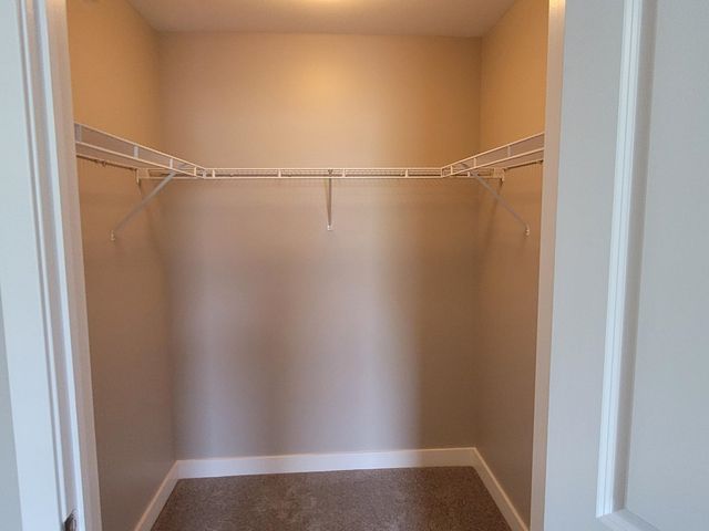 409 Farrell St Apt 214, South Burlington, VT 05403