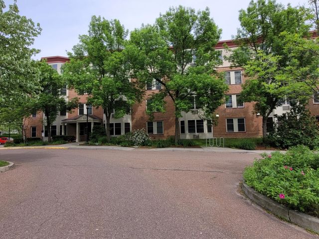 409 Farrell St Apt 214, South Burlington, VT 05403
