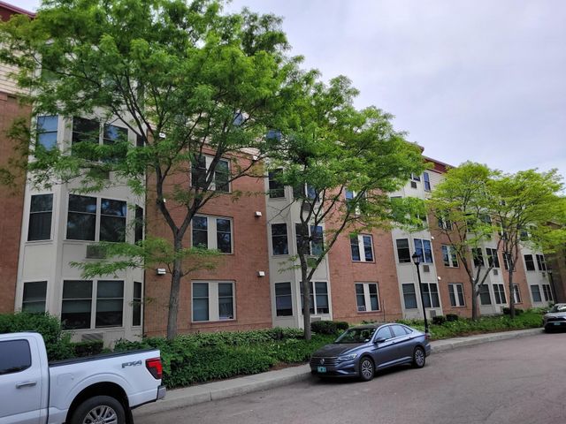 409 Farrell St Apt 214, South Burlington, VT 05403