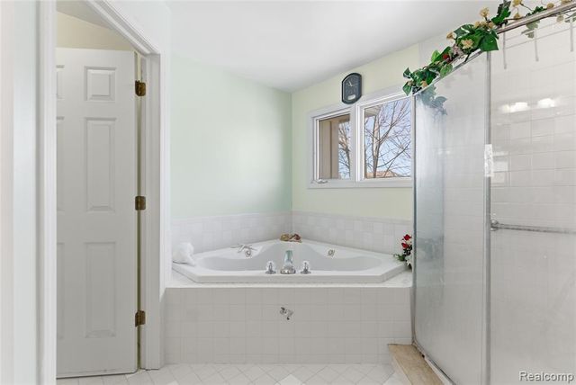 19573 Potomac Drive, Macomb, MI 48044