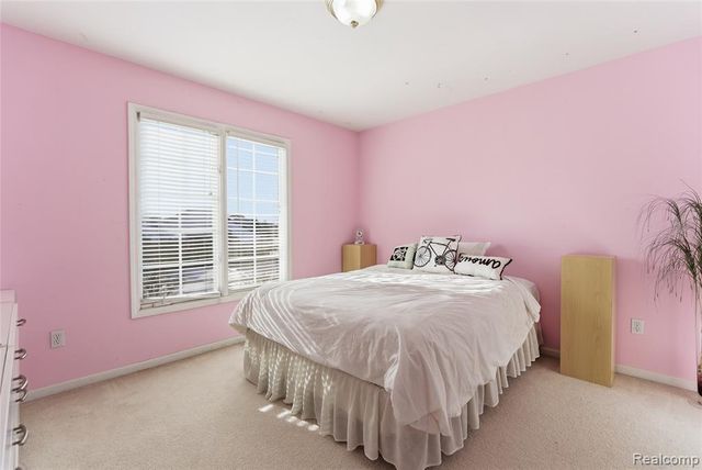 19573 Potomac Drive, Macomb, MI 48044