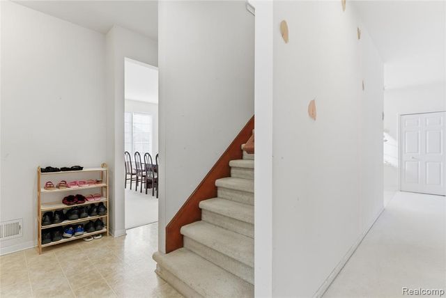 19573 Potomac Drive, Macomb, MI 48044