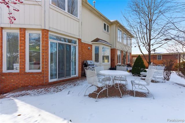 19573 Potomac Drive, Macomb, MI 48044