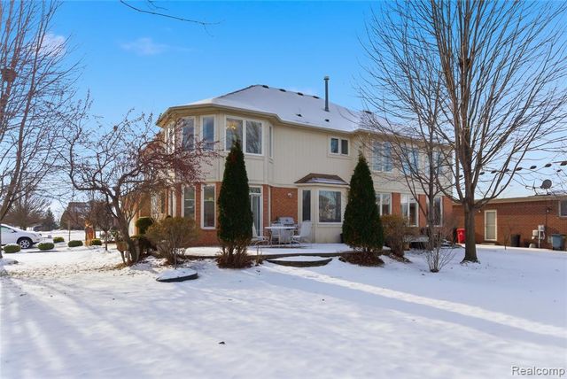 19573 Potomac Drive, Macomb, MI 48044