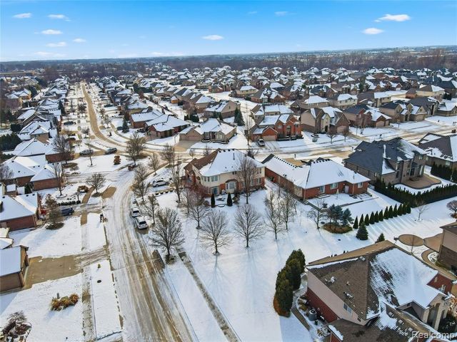 19573 Potomac Drive, Macomb, MI 48044