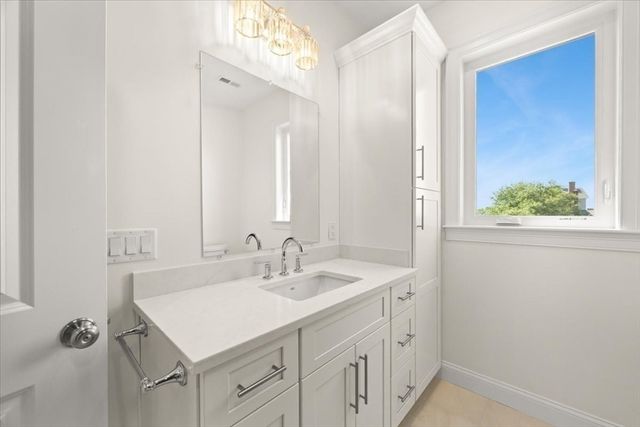 84 Post Island Road, Quincy, MA 02169