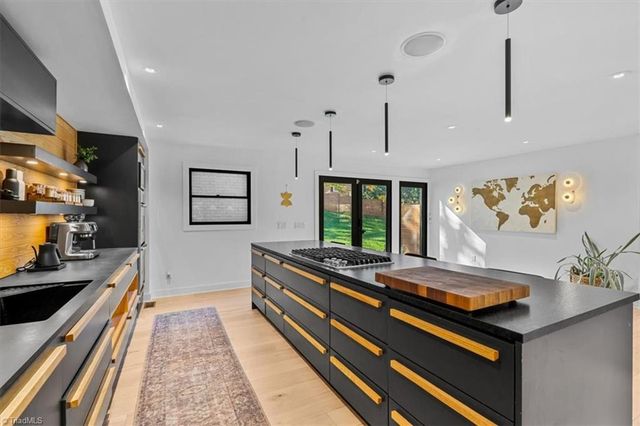 601 Willoughby Boulevard, Greensboro, NC 27408