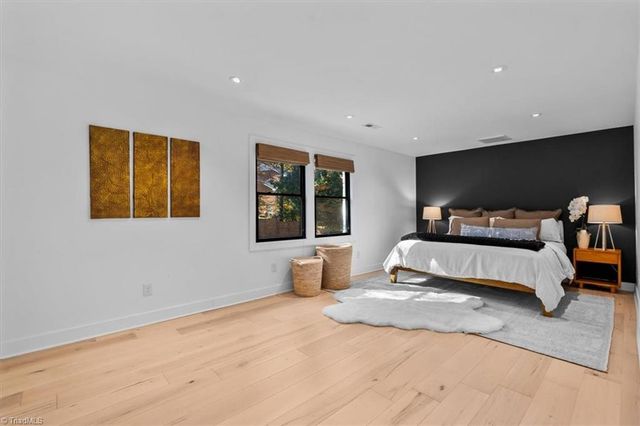 601 Willoughby Boulevard, Greensboro, NC 27408