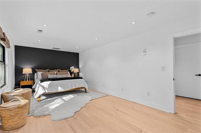 601 Willoughby Boulevard, Greensboro, NC 27408