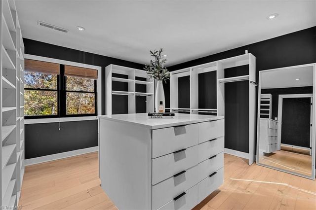 601 Willoughby Boulevard, Greensboro, NC 27408