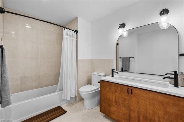 601 Willoughby Boulevard, Greensboro, NC 27408