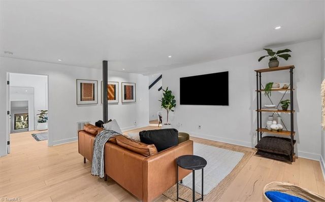 601 Willoughby Boulevard, Greensboro, NC 27408