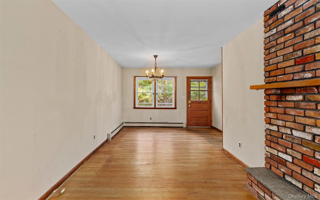 11 Woodycrest Drive, Northport, NY 11768 — photo 4