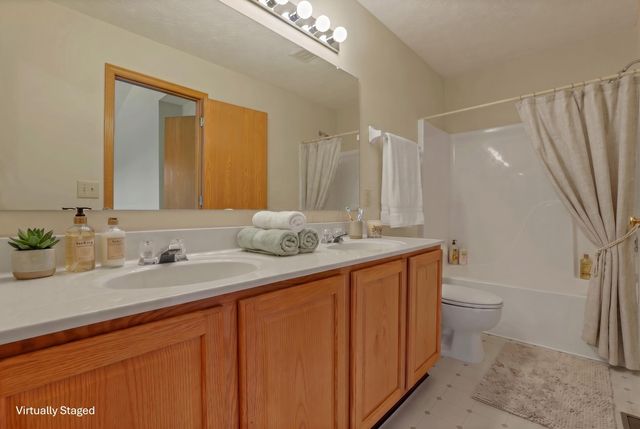 2117 Ripple Road, Hilliard, OH 43026
