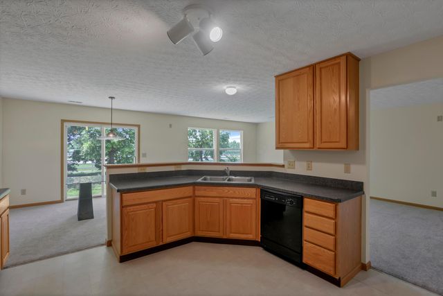 2117 Ripple Road, Hilliard, OH 43026