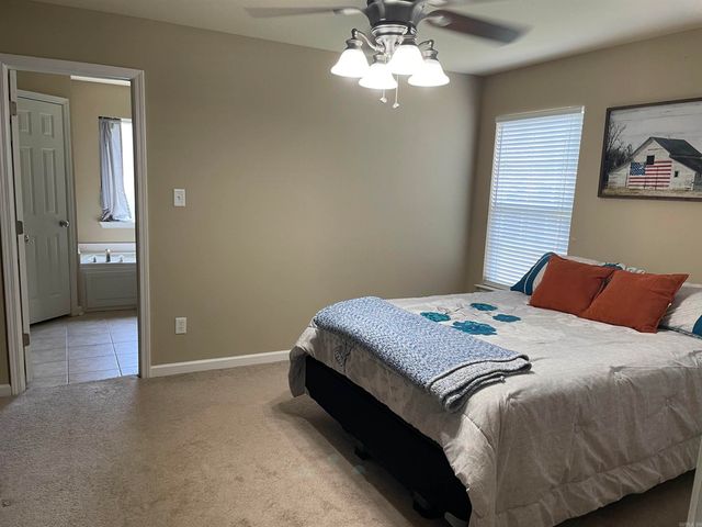 1005 Kari Dr, Sheridan, AR 72150