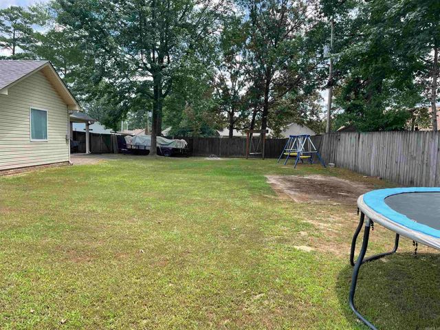 1005 Kari Dr, Sheridan, AR 72150