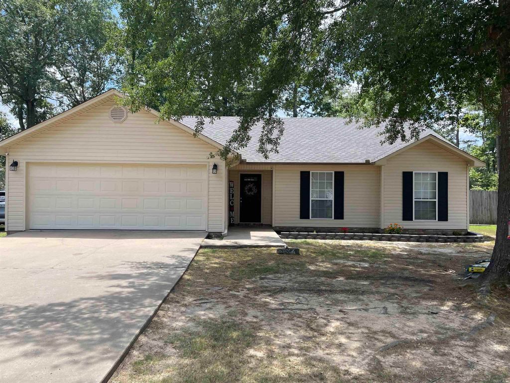 1005 Kari Dr, Sheridan, AR 72150
