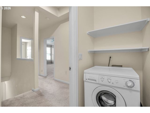 860 SPRINGTREE Ln, West Linn, OR 97068