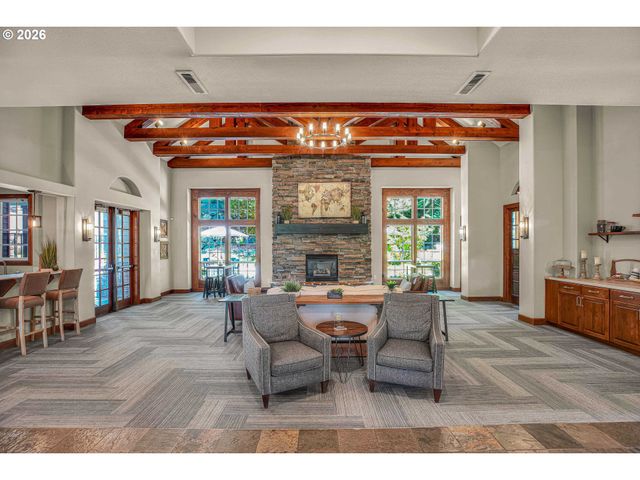 860 SPRINGTREE Ln, West Linn, OR 97068