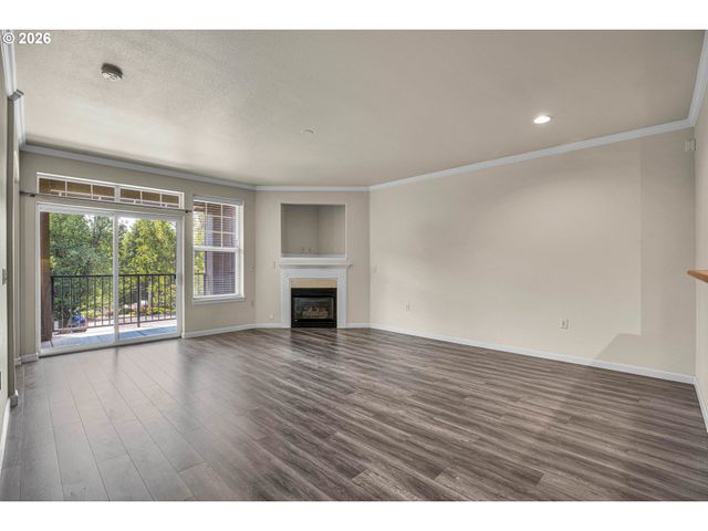 860 SPRINGTREE Ln, West Linn, OR 97068